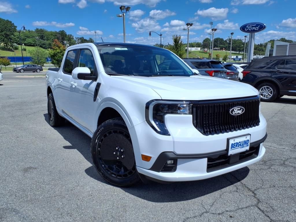 New 2025 Ford Maverick Lobo image 3