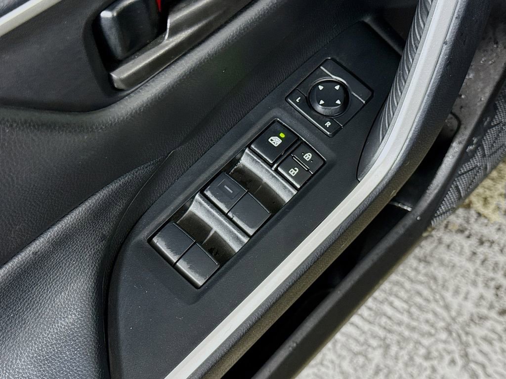Used 2025 Toyota RAV4 LE image 17