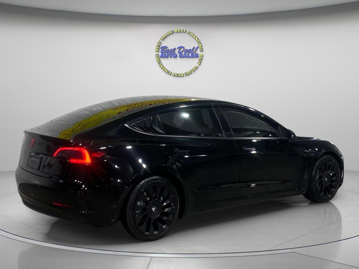 Used 2022 Tesla Model 3 Long Range AWD/4WD image 5