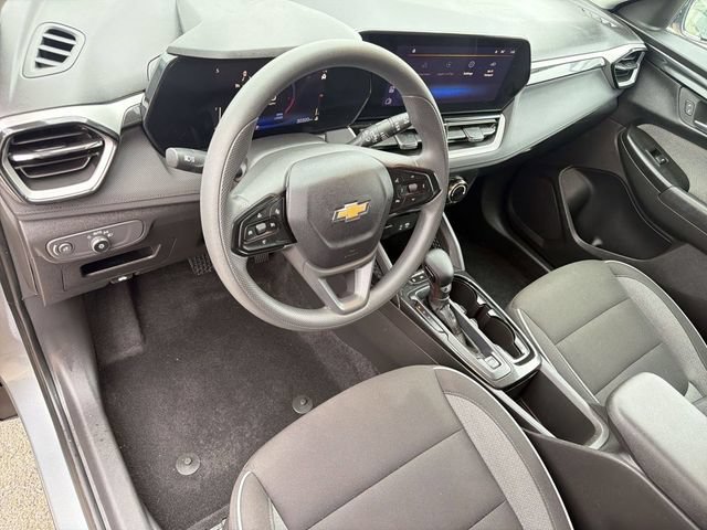 Used 2025 Chevrolet TrailBlazer LT FWD image 10