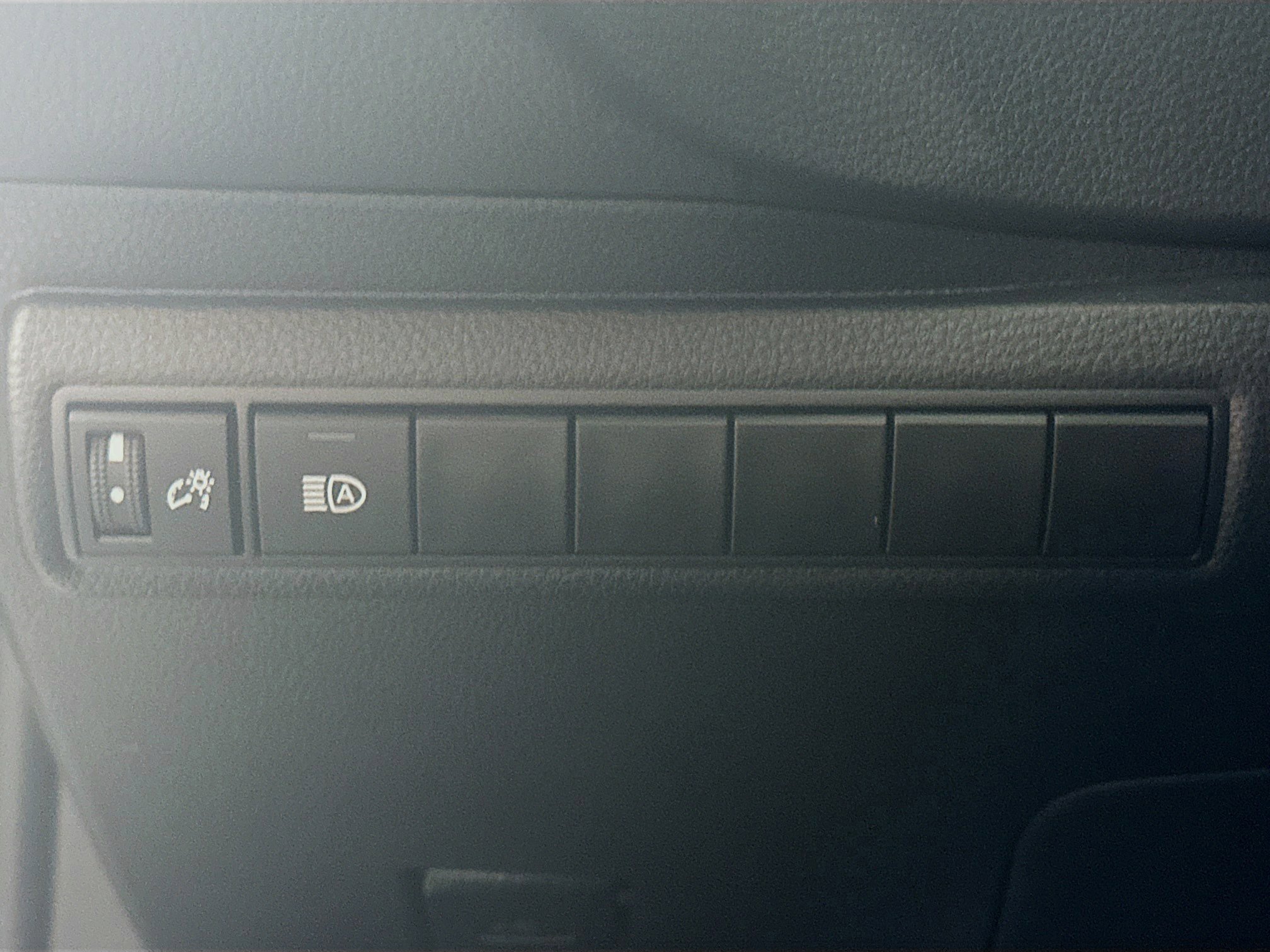 Used 2025 Toyota Corolla LE image 17