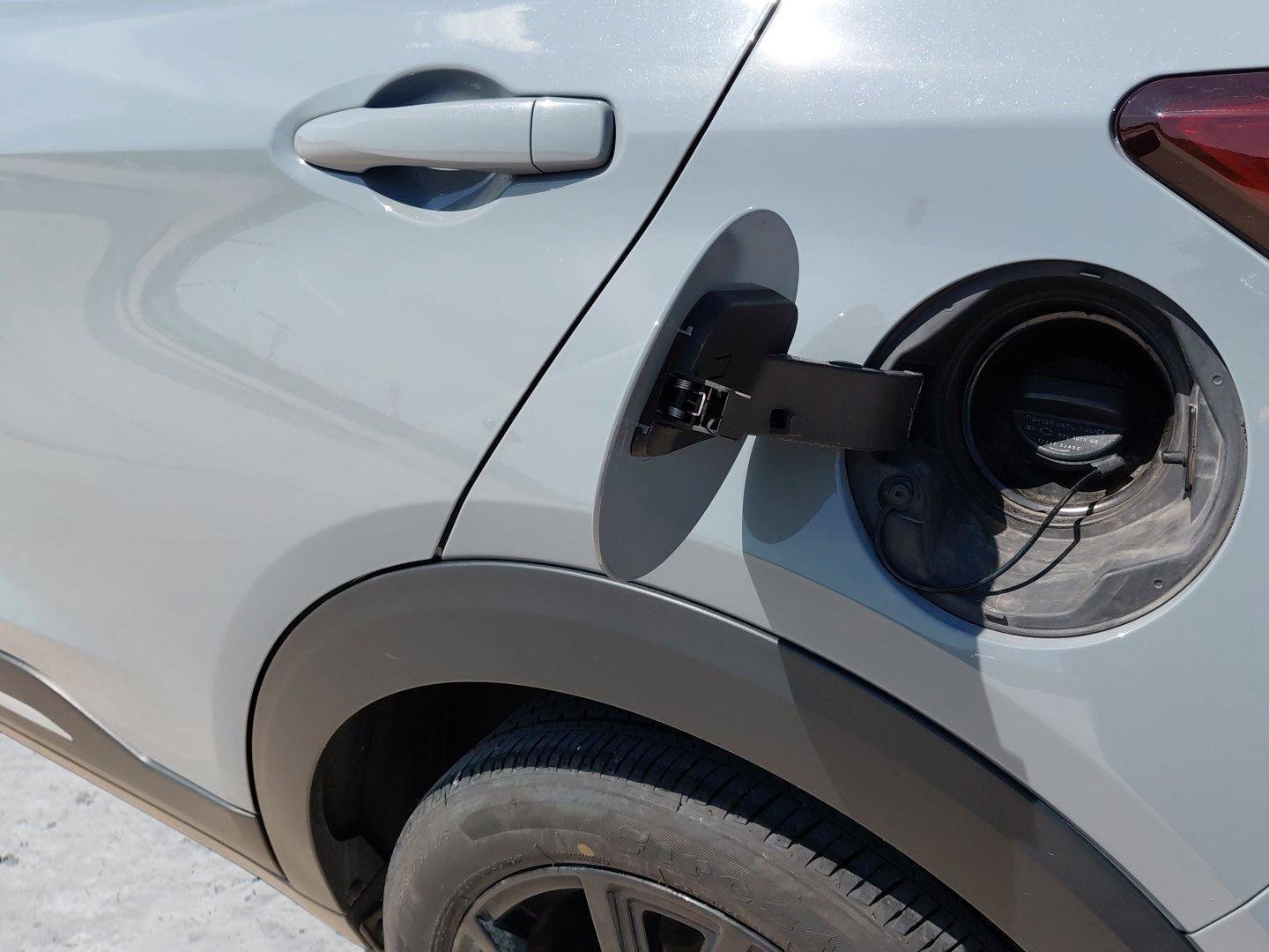 Used 2023 Nissan Kicks SR w/ SR Premium Package FWD image 13