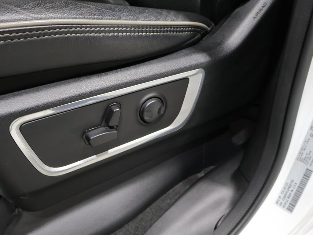 Used 2023 RAM 1500 Laramie image 13