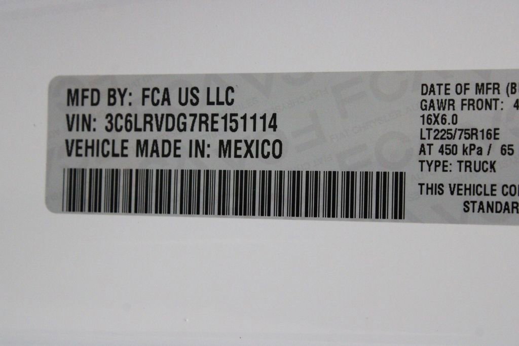 Used 2024 RAM ProMaster 2500 w/ Convenience Group image 32