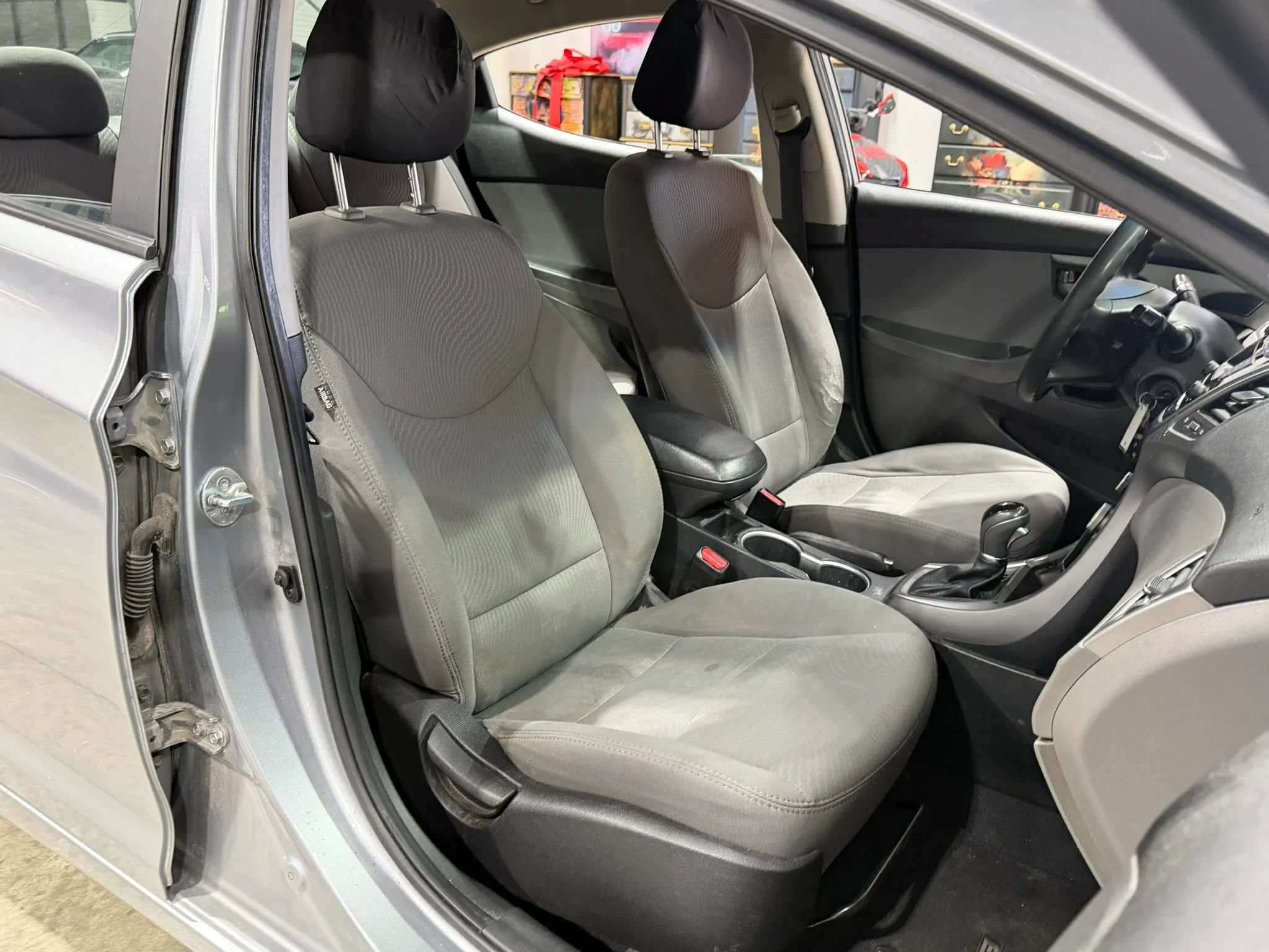 Used 2015 Hyundai Elantra SE FWD image 15