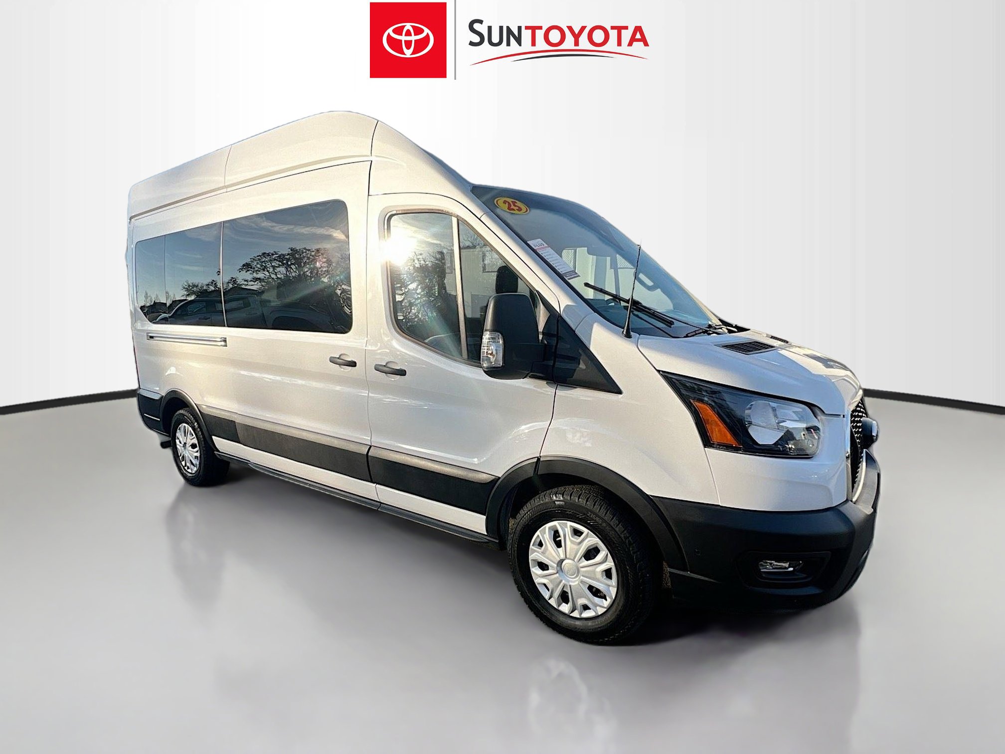 Used 2025 Ford Transit 350 XLT video 1