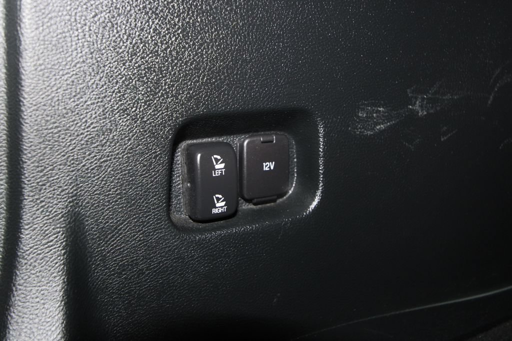 Used 2020 Ford Edge Titanium AWD/4WD image 38