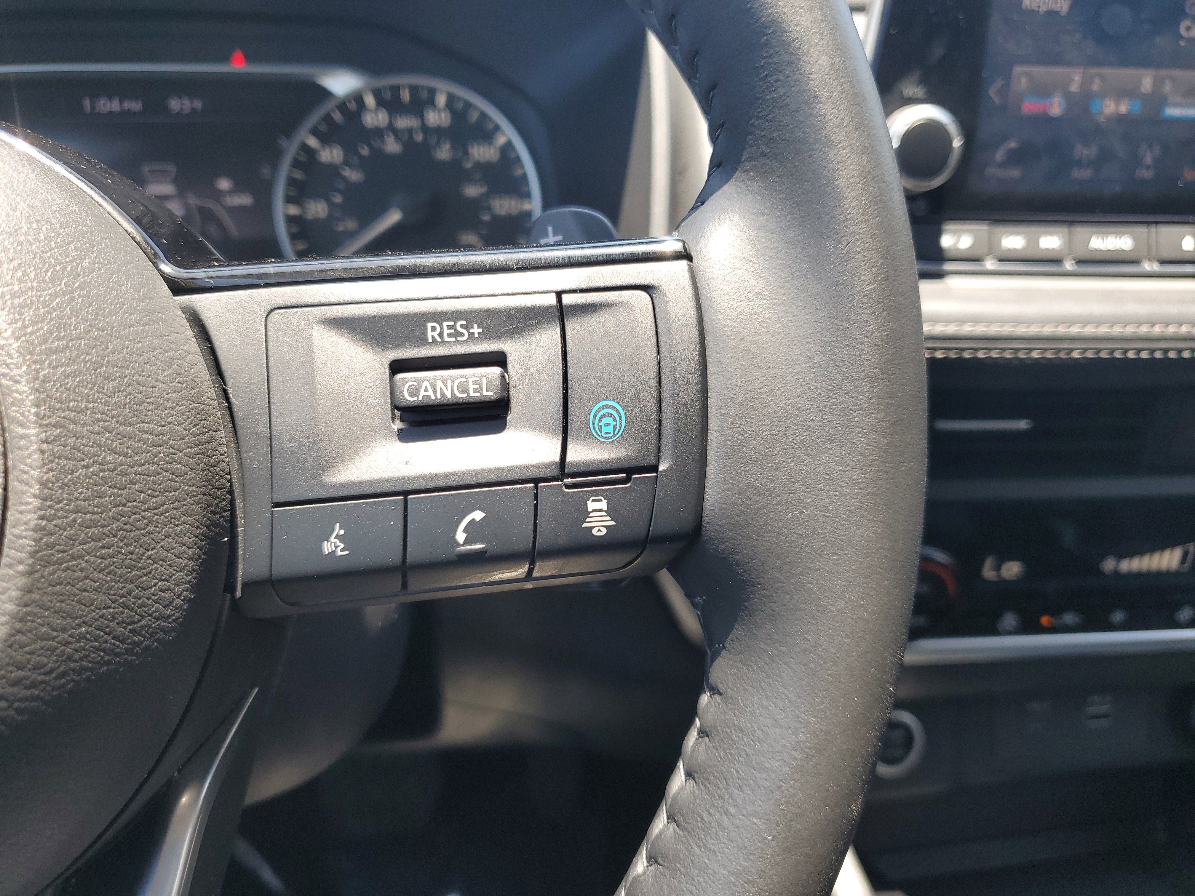 Used 2023 Nissan Rogue SV w/ SV Premium B Package image 20