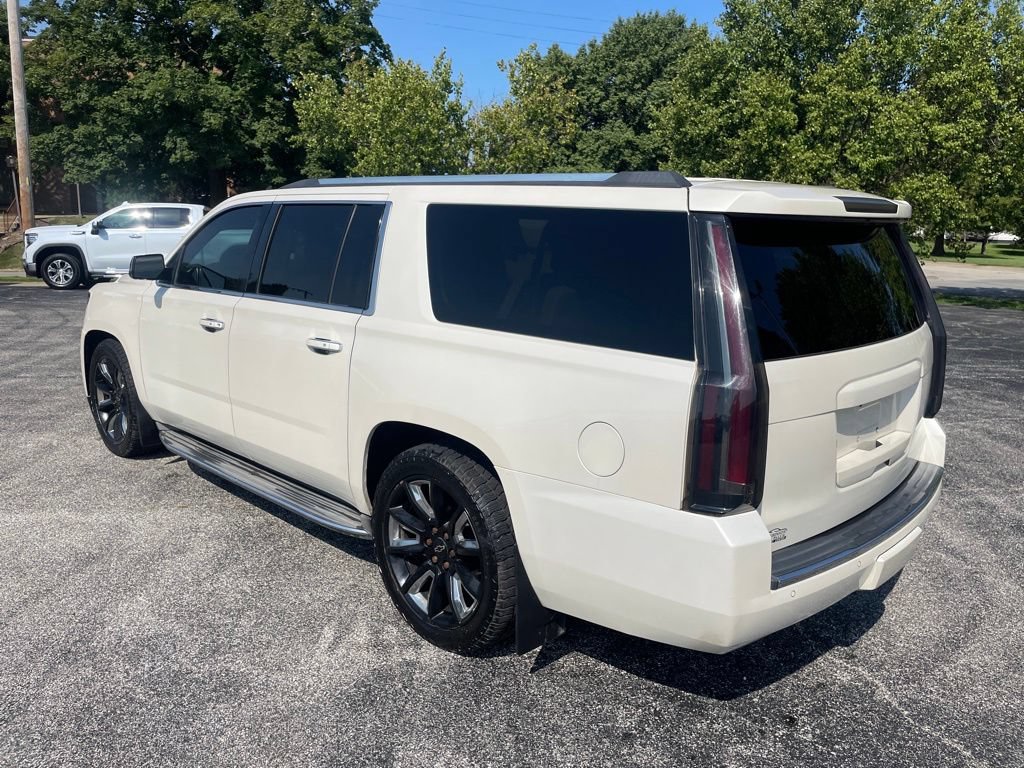 Used 2015 Chevrolet Suburban LTZ AWD/4WD image 7