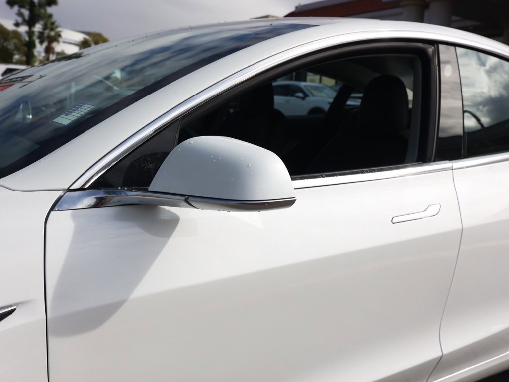 Used 2018 Tesla Model 3 Long Range image 12