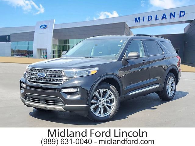 Certified 2023 Ford Explorer XLT w/ Equipment Group 202A AWD/4WD image 1