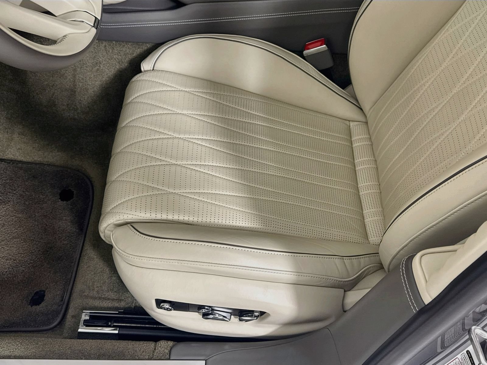 Certified 2022 Bentley Flying Spur W12 AWD/4WD image 19
