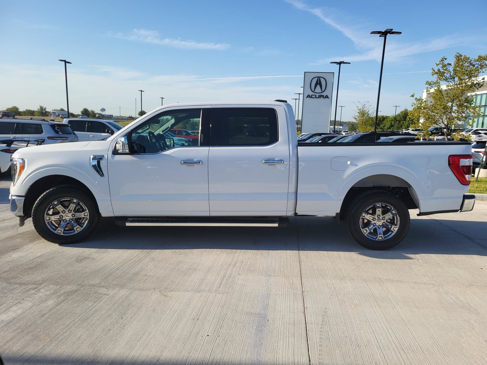 Used 2023 Ford F150 Lariat RWD image 3