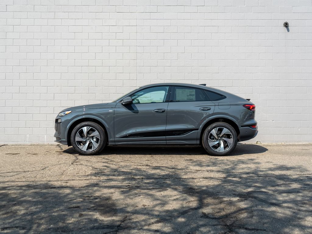 New 2027 Audi Q6 e-tron Premium AWD/4WD image 3