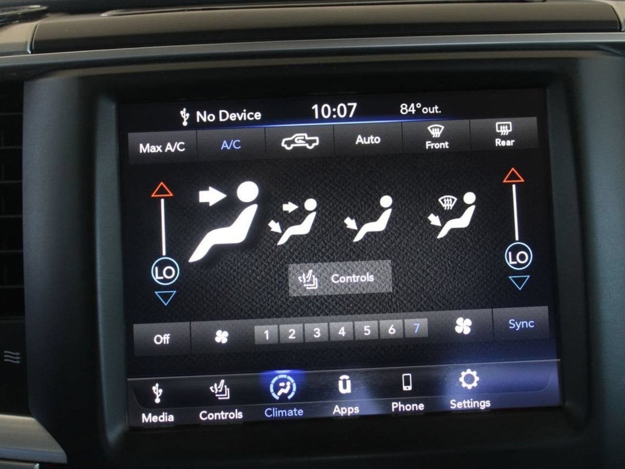 Used 2020 RAM 1500 Classic SLT w/ Luxury Group AWD/4WD image 24