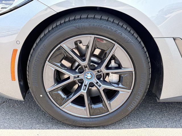 Used 2023 BMW i4 eDrive35 RWD image 10