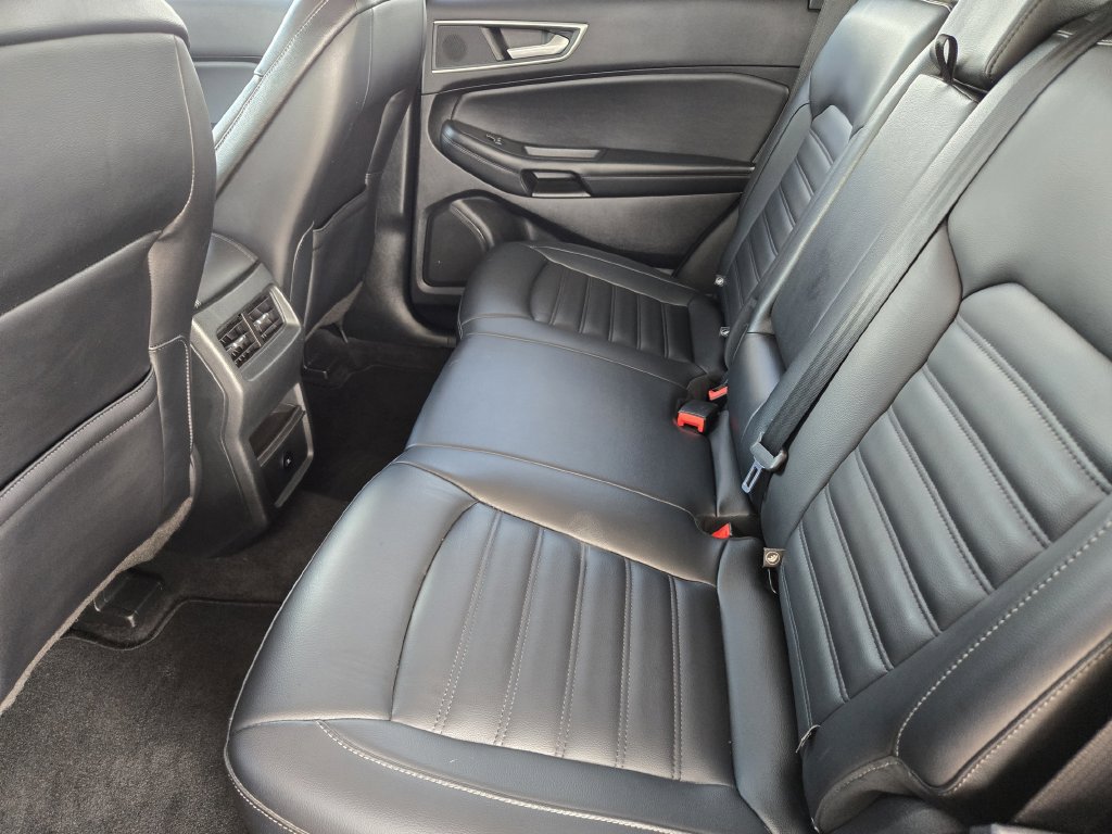 Used 2024 Ford Edge SEL AWD/4WD image 30