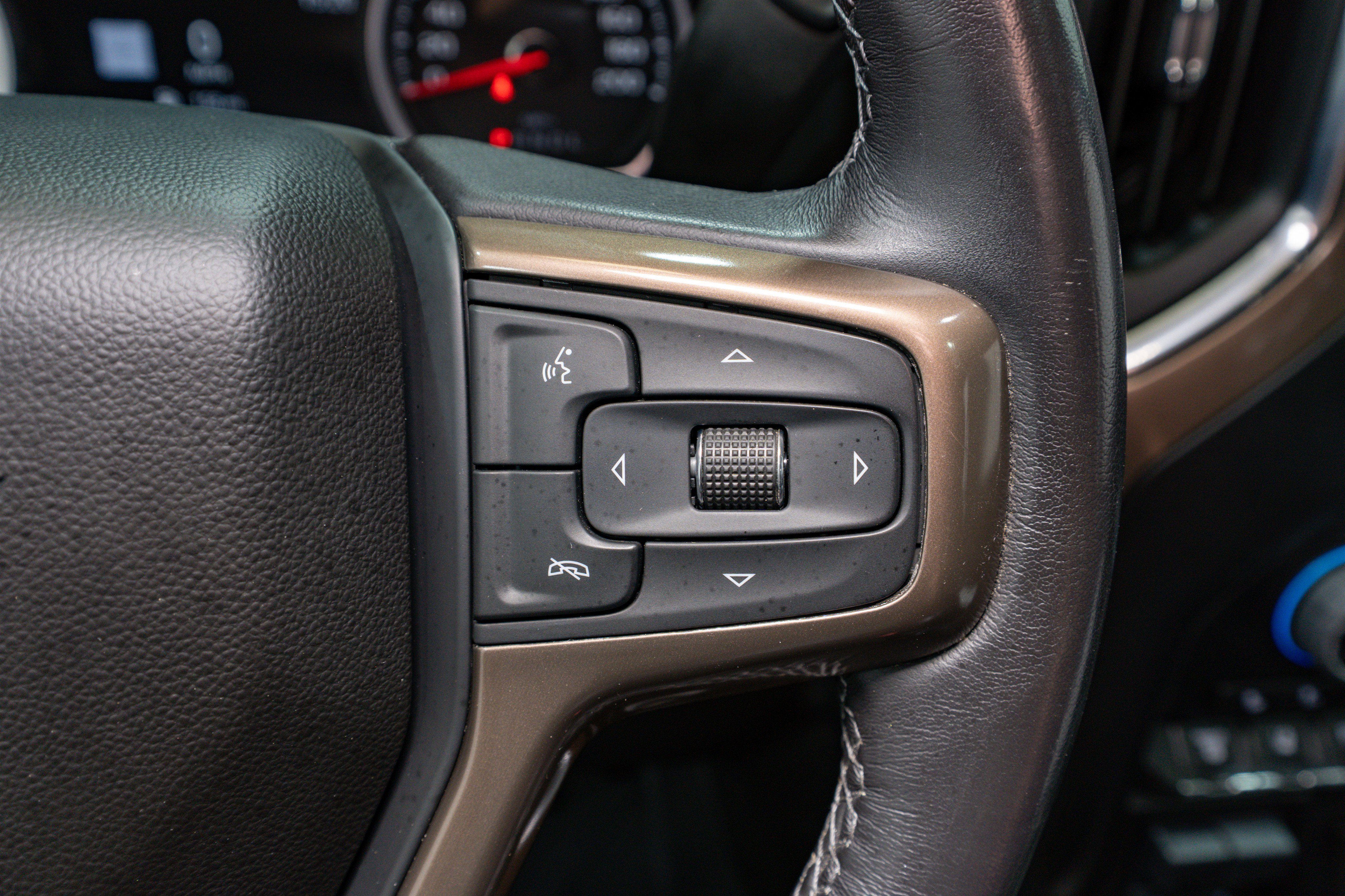 Used 2023 Chevrolet Silverado 3500 High Country image 34