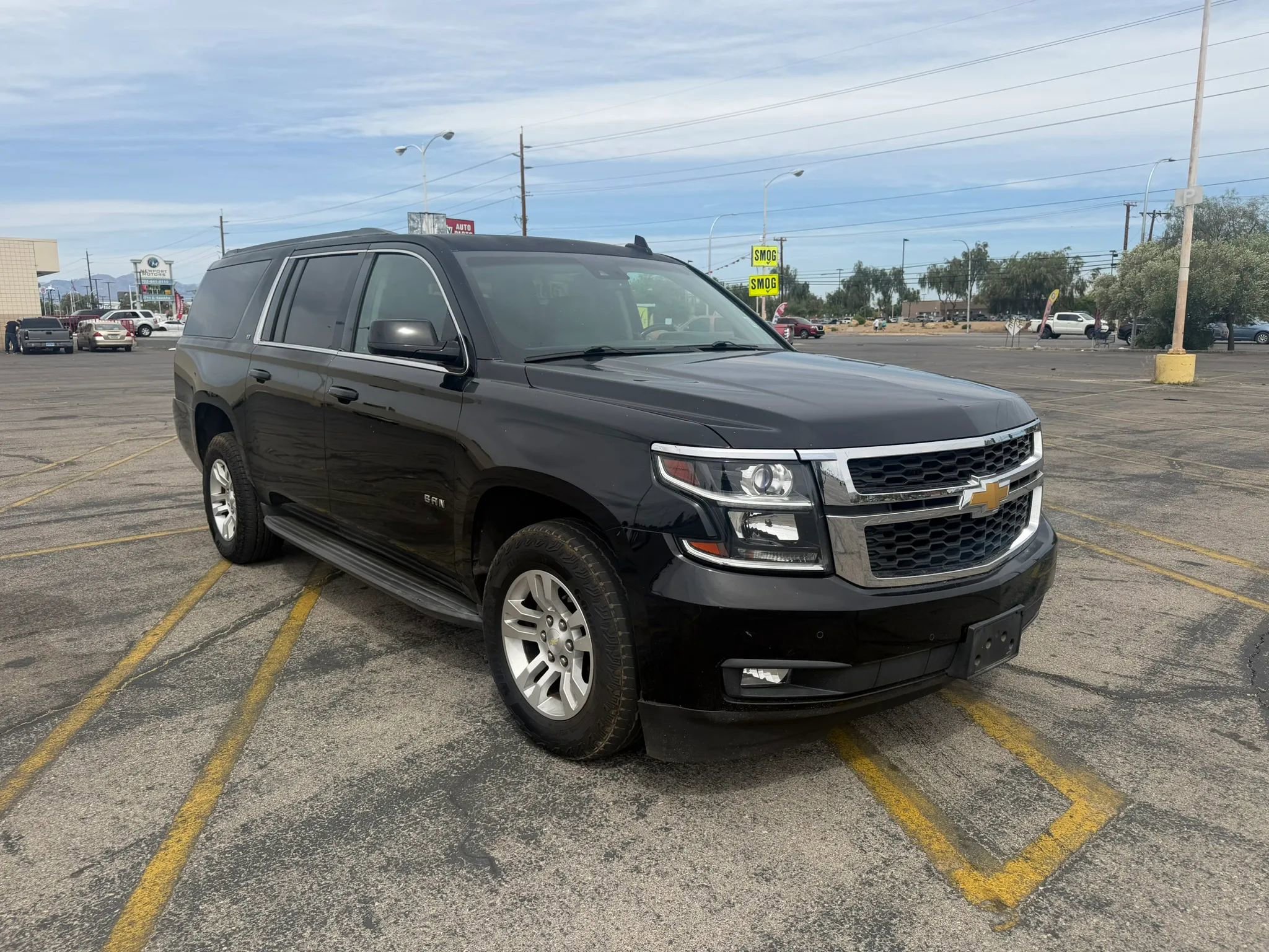 Used 2016 Chevrolet Suburban LT RWD image 8