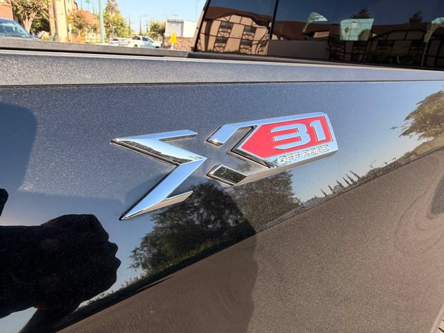 Used 2022 GMC Sierra 1500 SLT w/ SLT Premium Plus Package AWD/4WD image 25