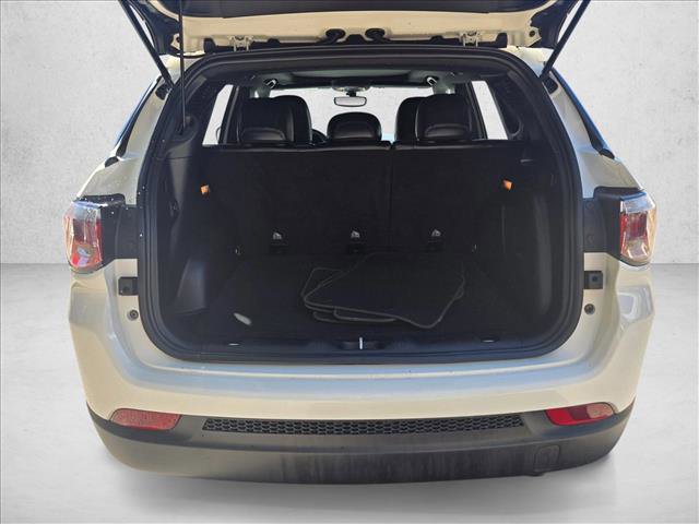 Used 2021 Jeep Compass Latitude w/ Sun and Sound Group image 7