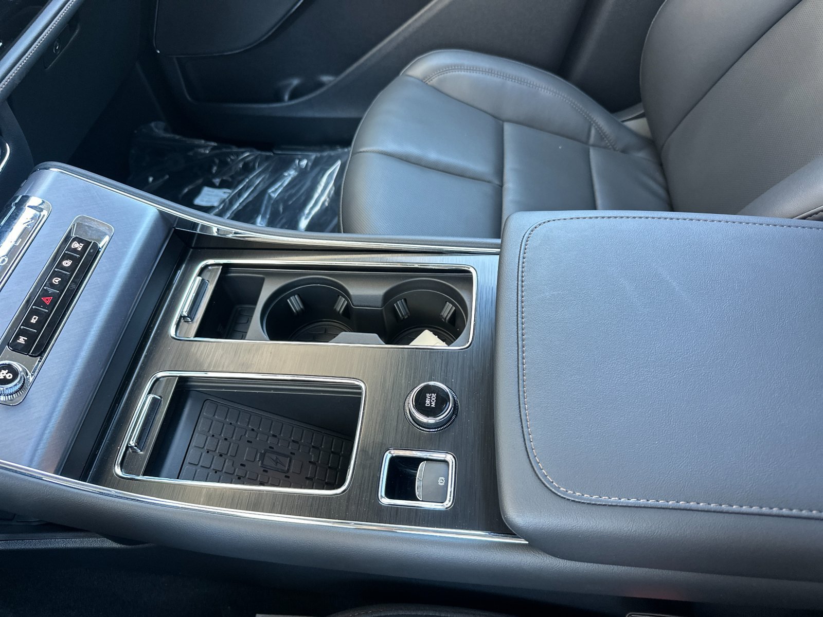 New 2026 Lincoln Aviator AWD image 29