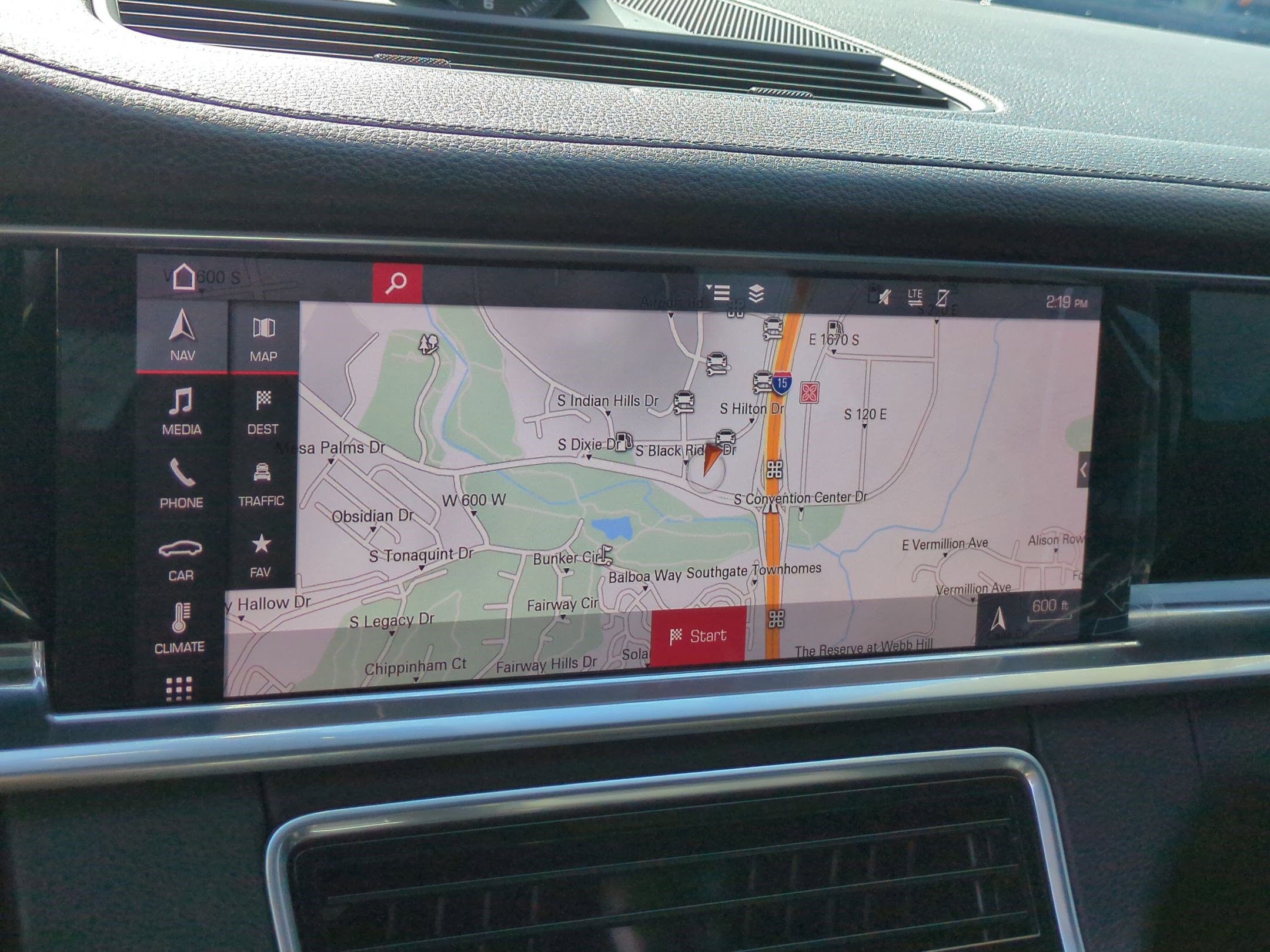 Used 2018 Porsche Panamera 4 image 24