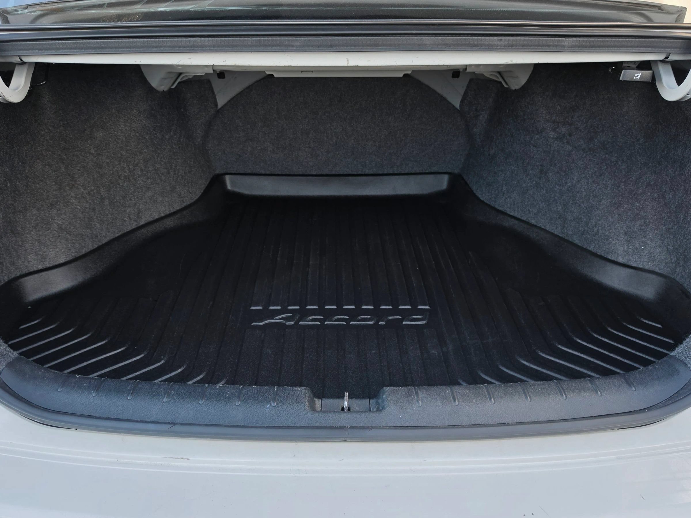 Used 2015 Honda Accord Sport image 19