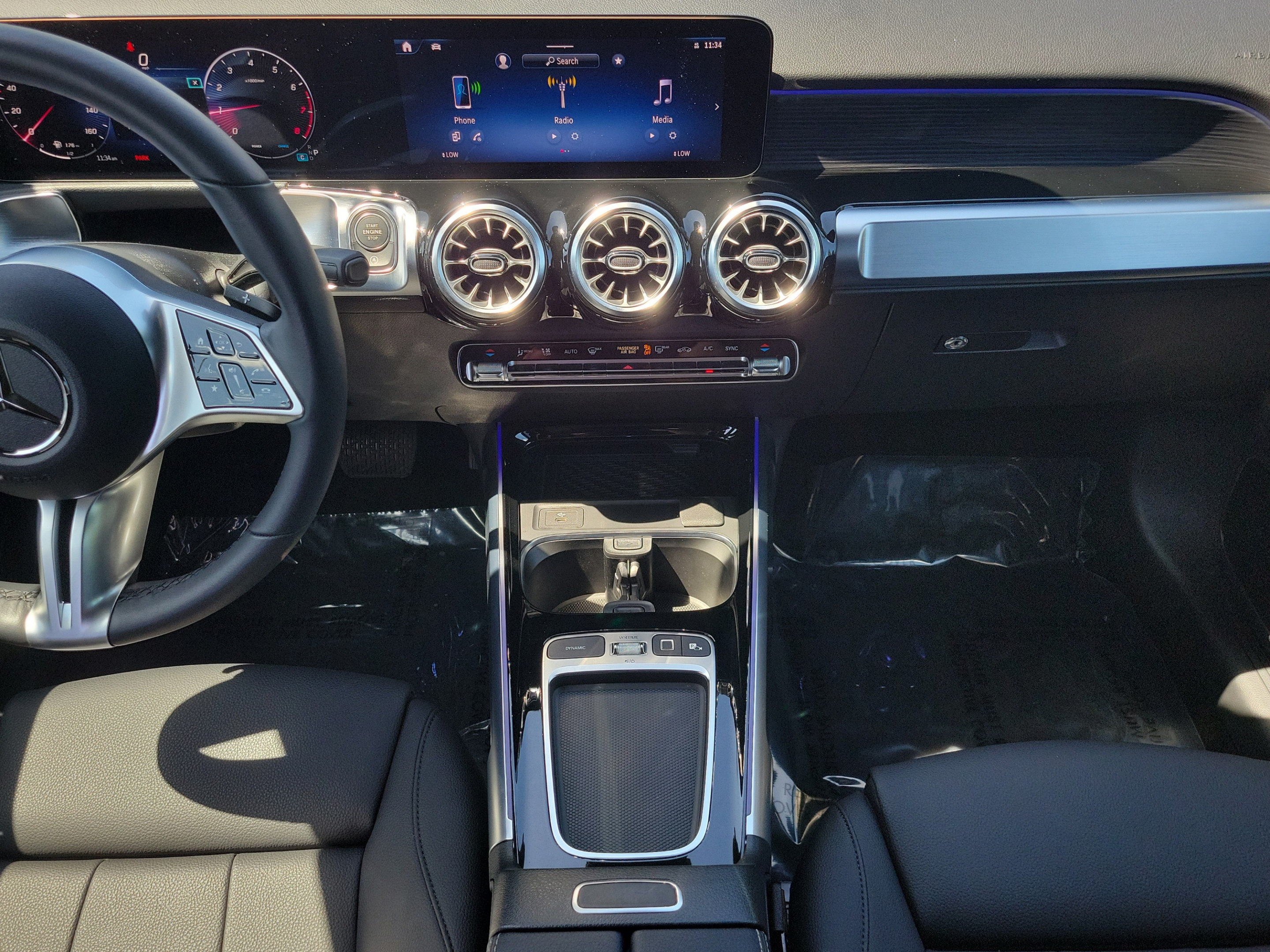 Used 2026 Mercedes-Benz GLB 250 w/ Exclusive Package image 14