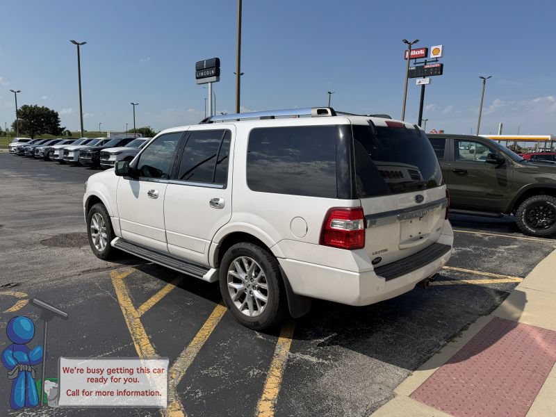 Used 2017 Ford Expedition Limited AWD/4WD image 3