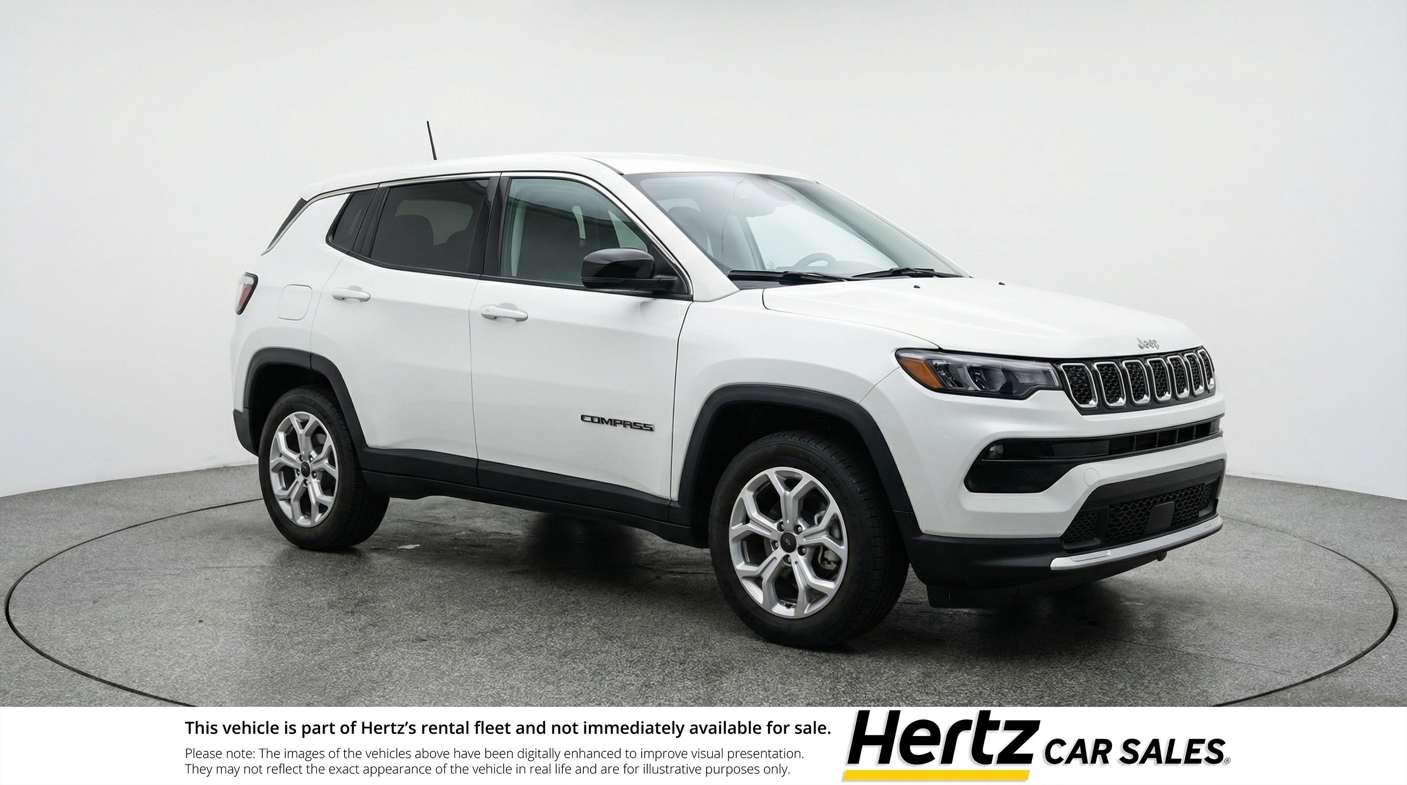 Used 2025 Jeep Compass Latitude AWD/4WD image 1
