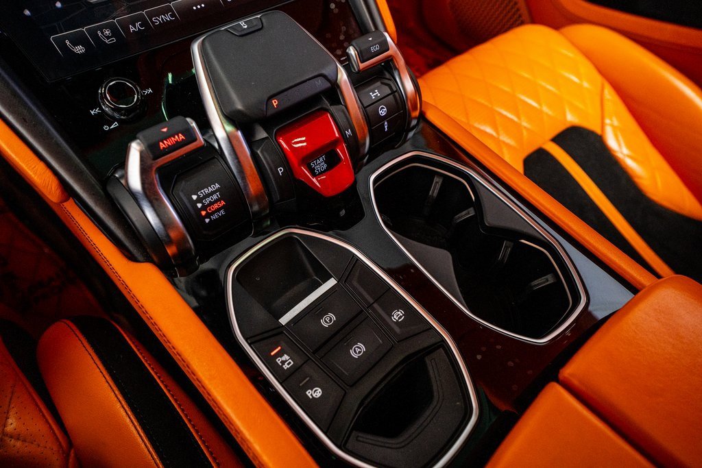 Used 2022 Lamborghini Urus image 65