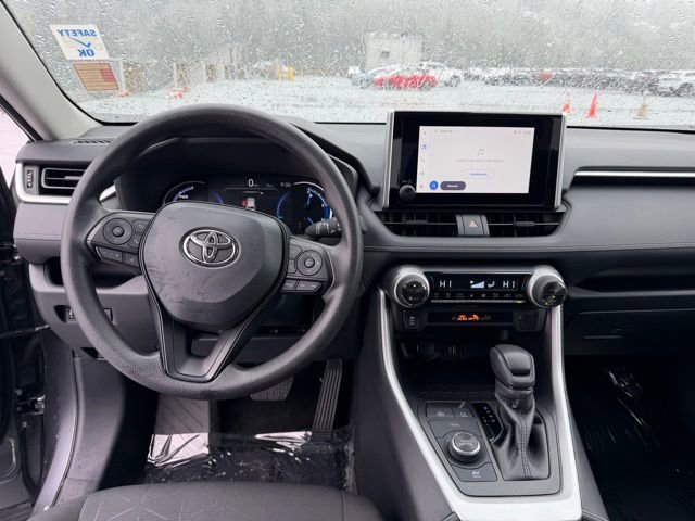 Used 2025 Toyota RAV4 XLE AWD/4WD image 12
