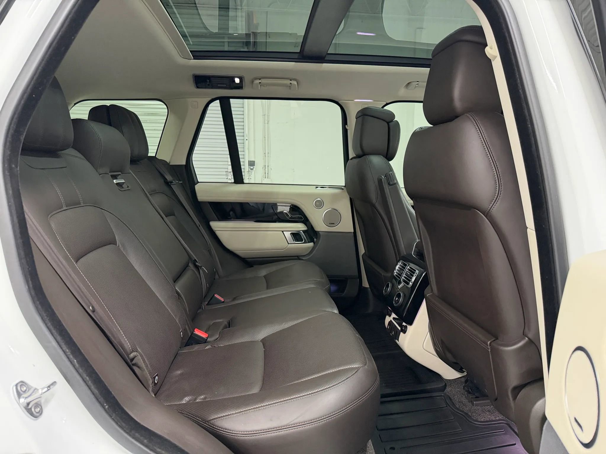 Used 2020 Land Rover Range Rover HSE AWD/4WD image 15
