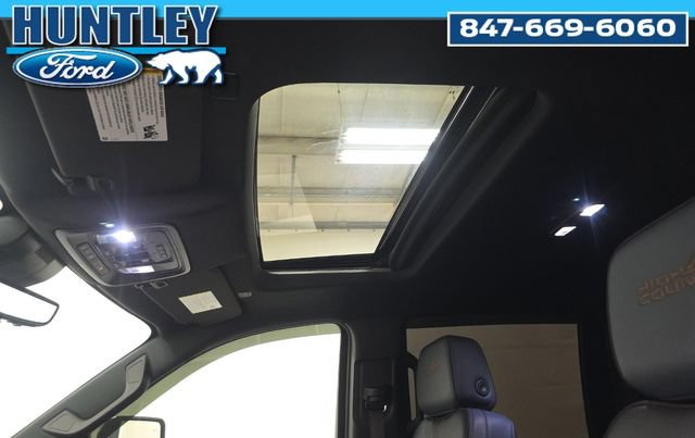 Used 2024 Chevrolet Silverado 2500 High Country w/ High Country Premium Package AWD/4WD image 11