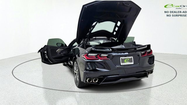 Used 2022 Chevrolet Corvette Stingray Premium Cpe w/ Z51 Performance Package RWD image 17