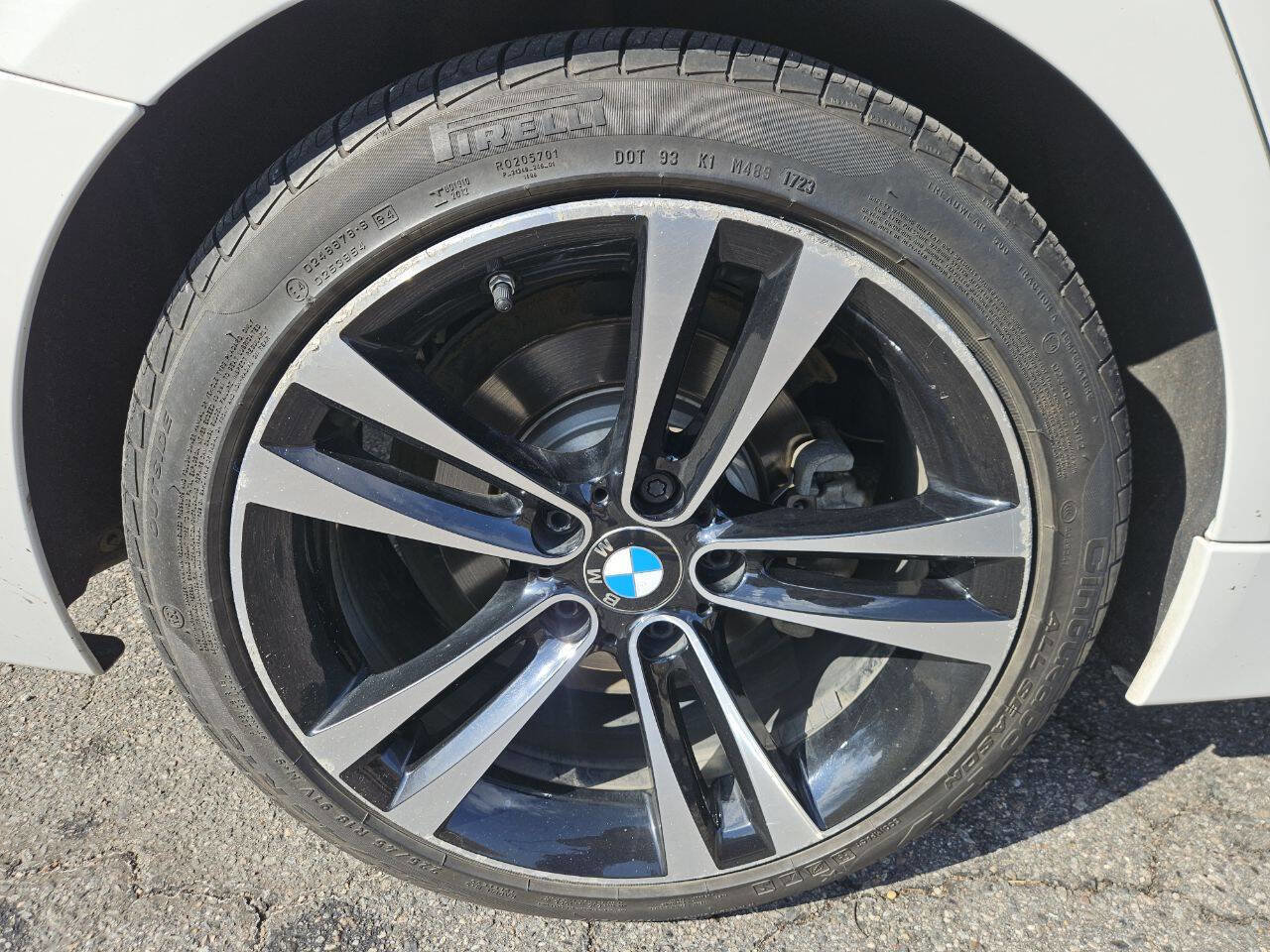 Used 2018 BMW 330i Sedan image 25