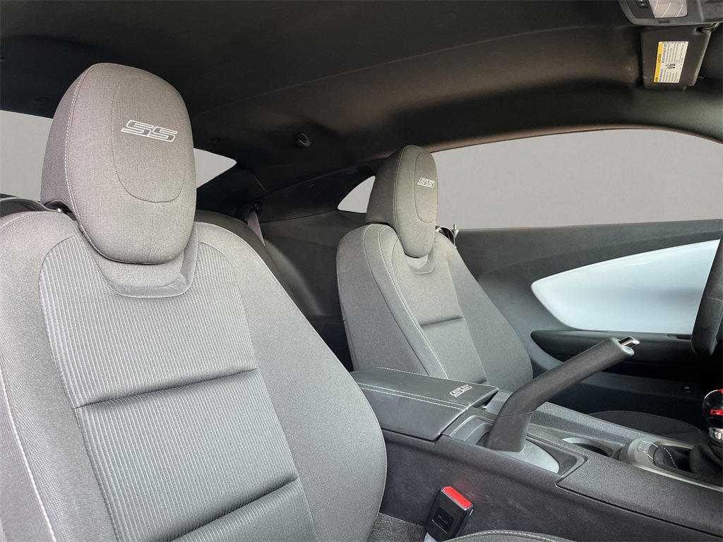Used 2015 Chevrolet Camaro SS w/ SS Performance Package image 16