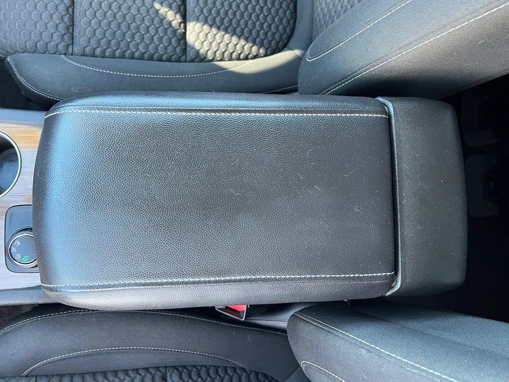Used 2019 GMC Acadia SLE AWD/4WD image 32