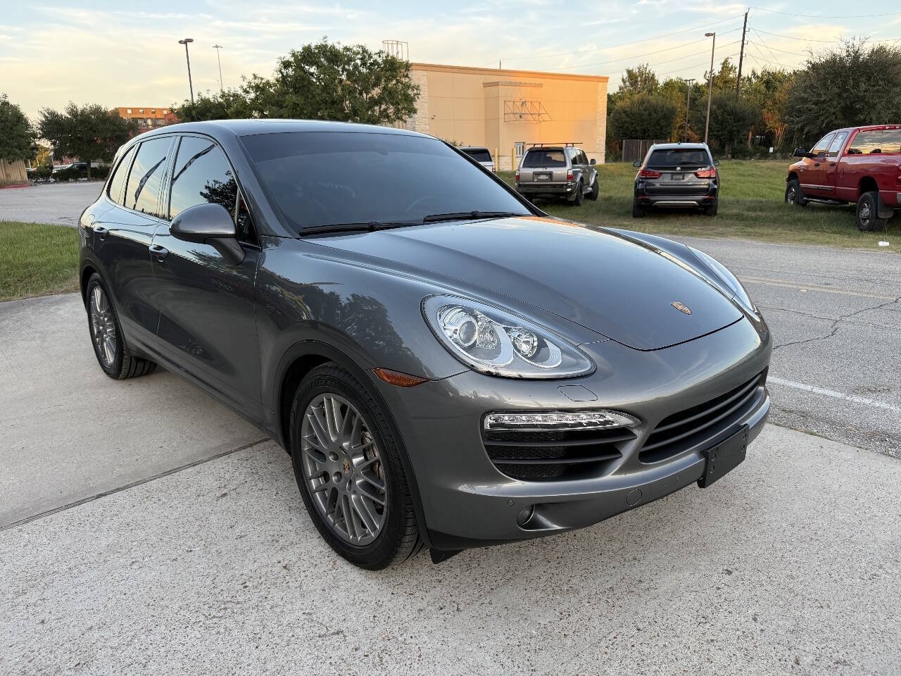 Used 2014 Porsche Cayenne S AWD/4WD image 5