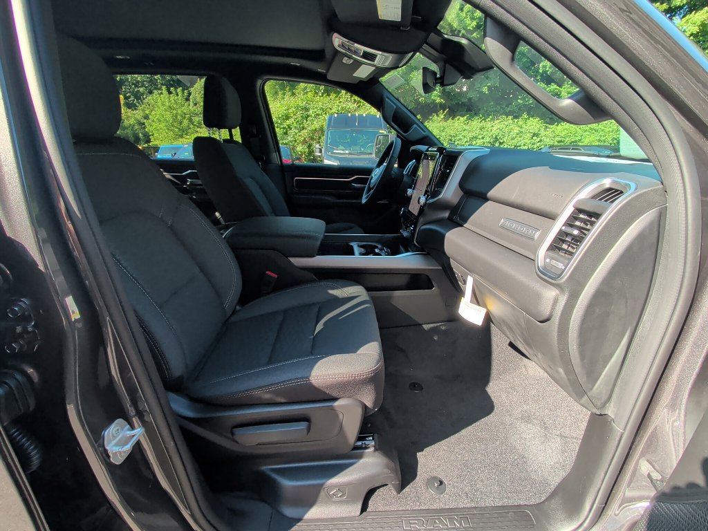 New 2026 RAM 1500 Big Horn AWD/4WD image 16