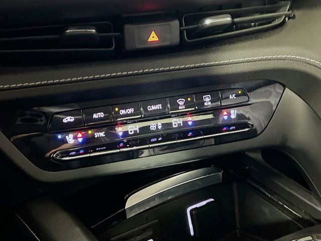 Used 2022 Buick Envision Avenir w/ Technology Package II image 20