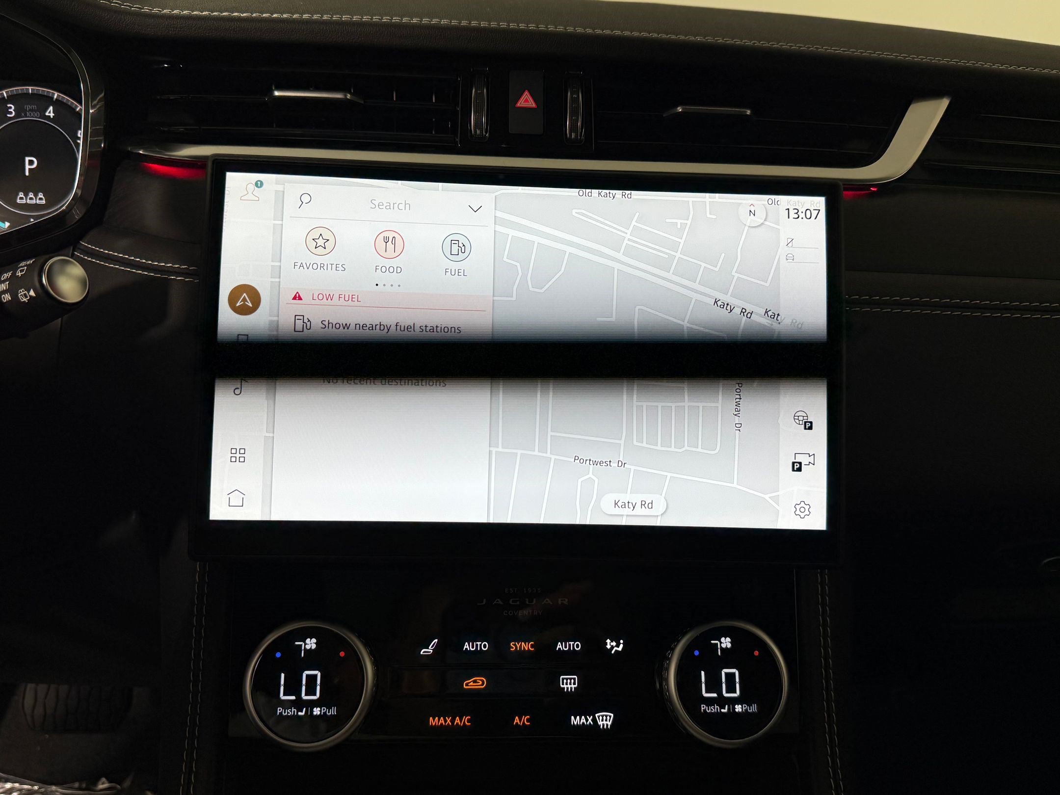 New 2026 Jaguar F-PACE R-Dynamic S AWD/4WD image 17
