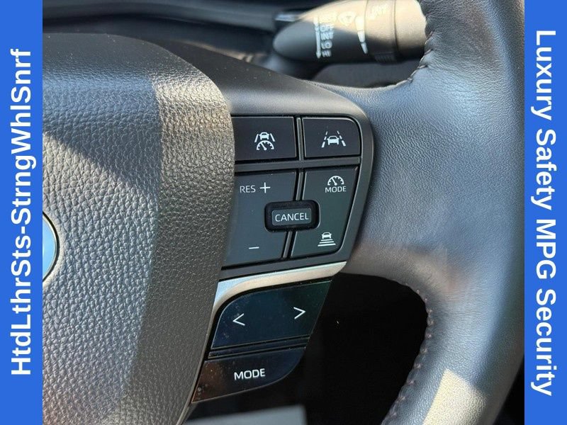 Used 2025 Toyota Camry XLE FWD image 21