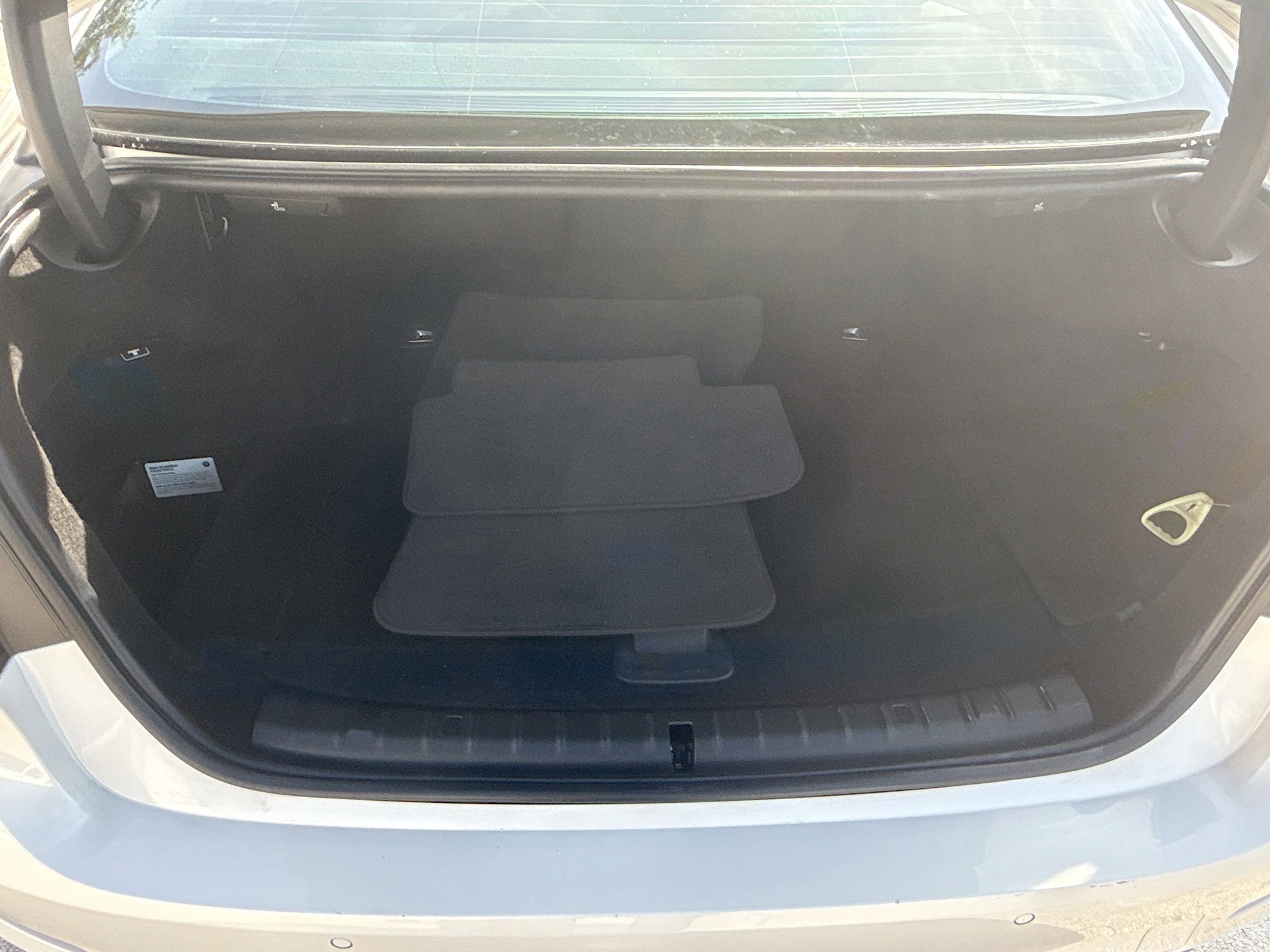 Used 2019 BMW 530e w/ Convenience Package RWD image 25