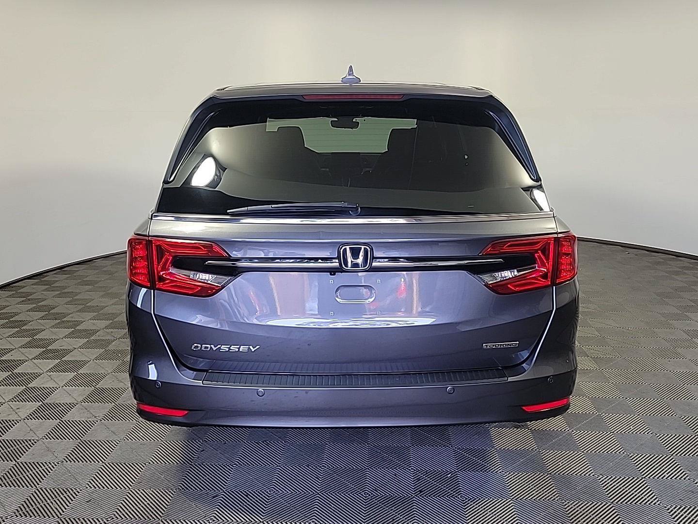 Certified 2024 Honda Odyssey Touring image 5