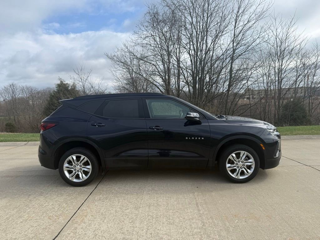 Used 2020 Chevrolet Blazer LT image 2