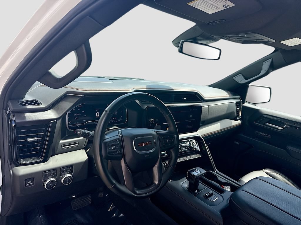 Used 2025 GMC Sierra 1500 AT4 AWD/4WD image 10