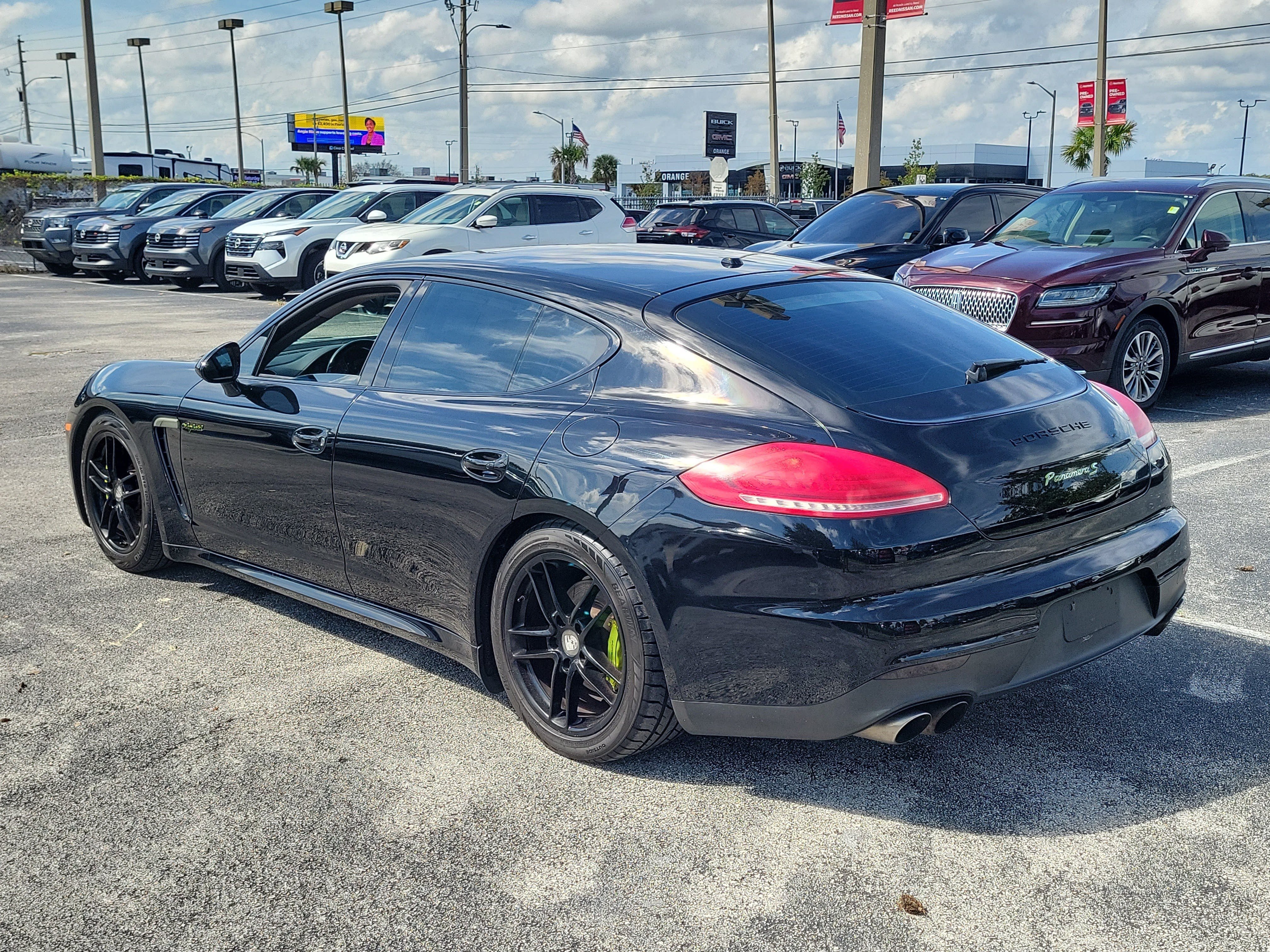 Used 2015 Porsche Panamera S RWD image 8