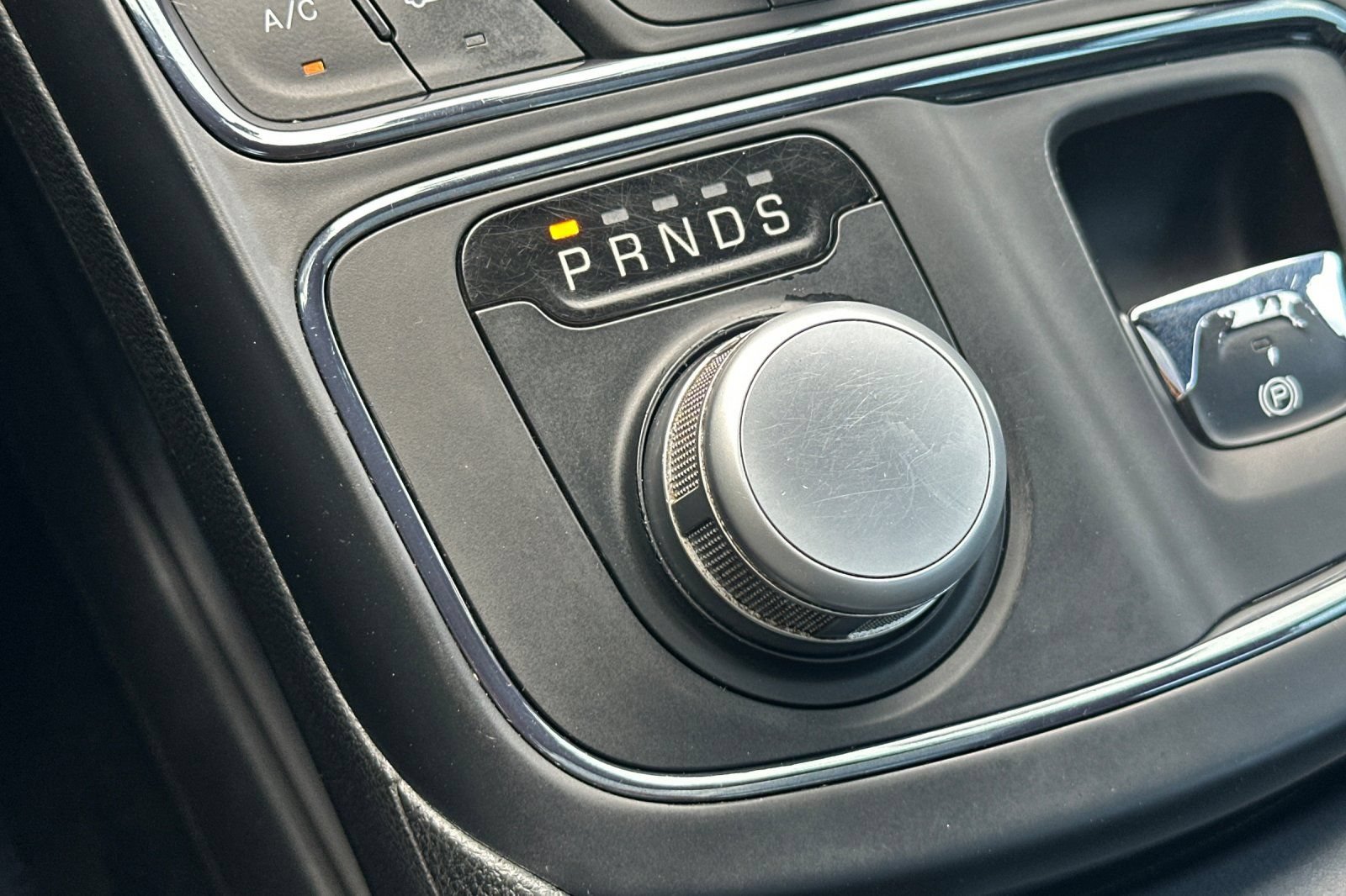 Used 2015 Chrysler 200 S FWD image 20